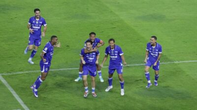Taklukkan Malut United 2-0, Persib Kian Nyaman di Puncak Klasemen
